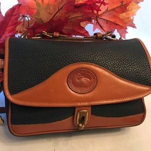 Vintage Dooney & Bourke Carrier Crossbody B701
